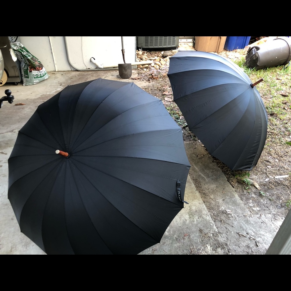 JOS A.  BANKS UMBRELLAS